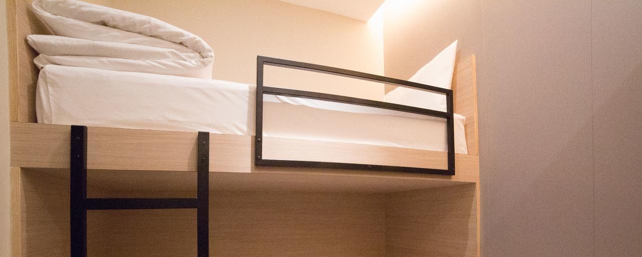 Aerotel Terminal 3 Arrival Transit Capsule hotel