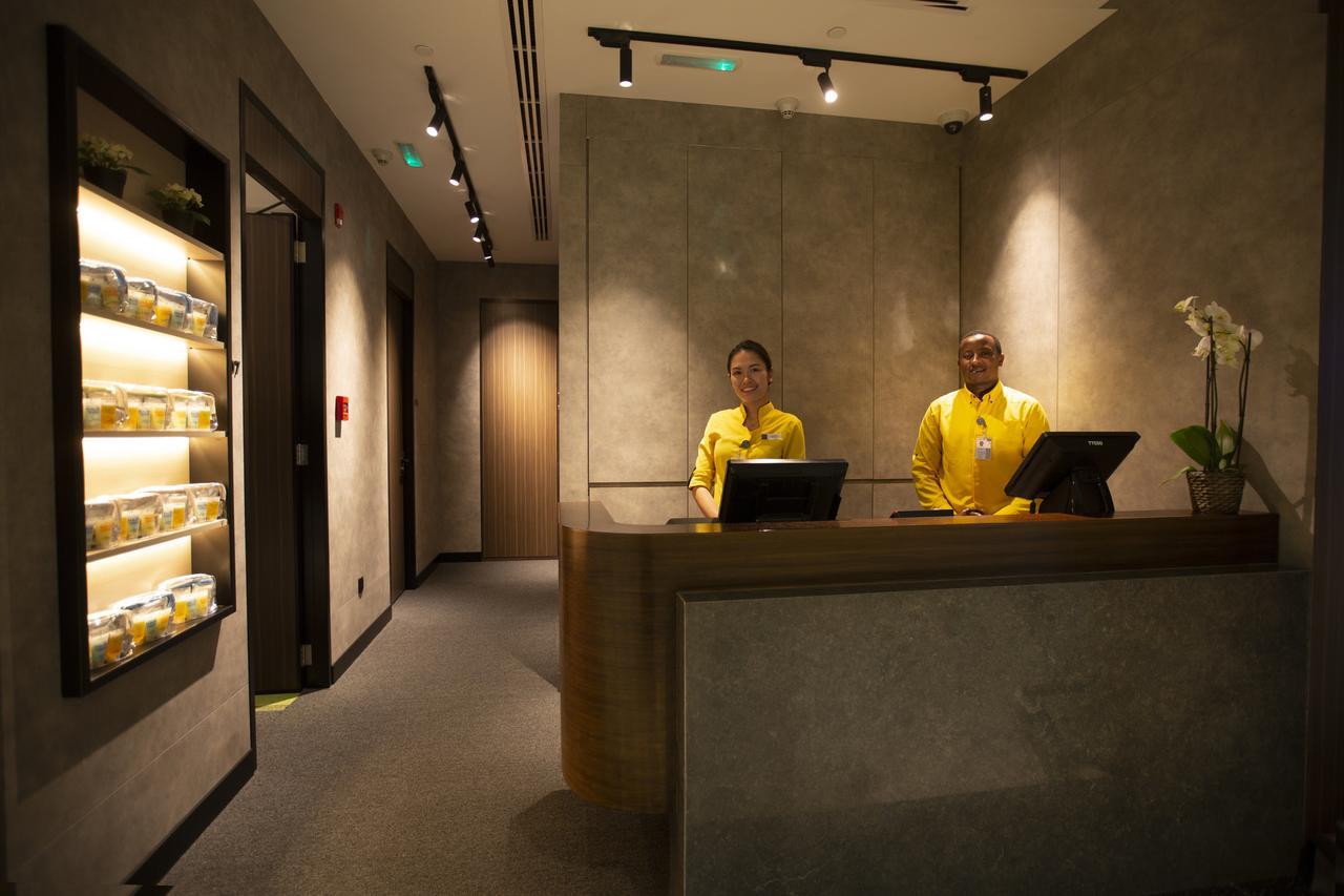 Capsule hotel Aerotel Terminal 3 Arrival Transit Abu Dhabi